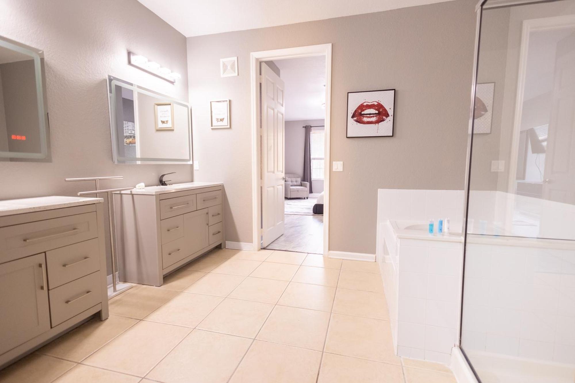 Disney Parks- International Dr - Orlando Luxury Condominium- Fully Equipped - 3Bed & 2 Bath- Bagian luar foto