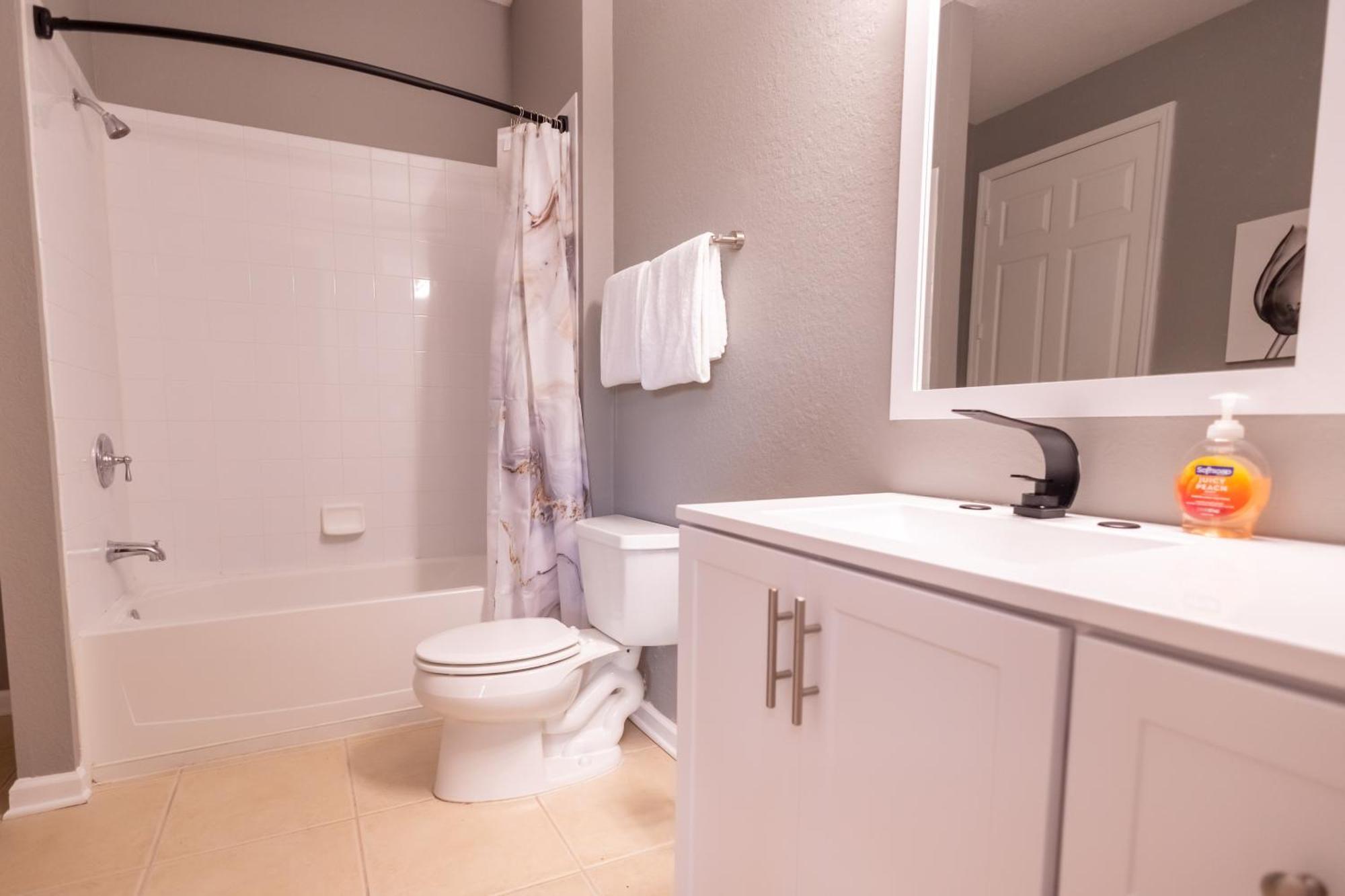 Disney Parks- International Dr - Orlando Luxury Condominium- Fully Equipped - 3Bed & 2 Bath- Bagian luar foto
