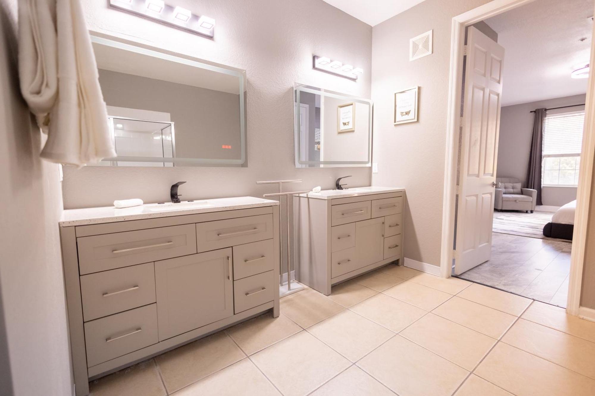 Disney Parks- International Dr - Orlando Luxury Condominium- Fully Equipped - 3Bed & 2 Bath- Bagian luar foto